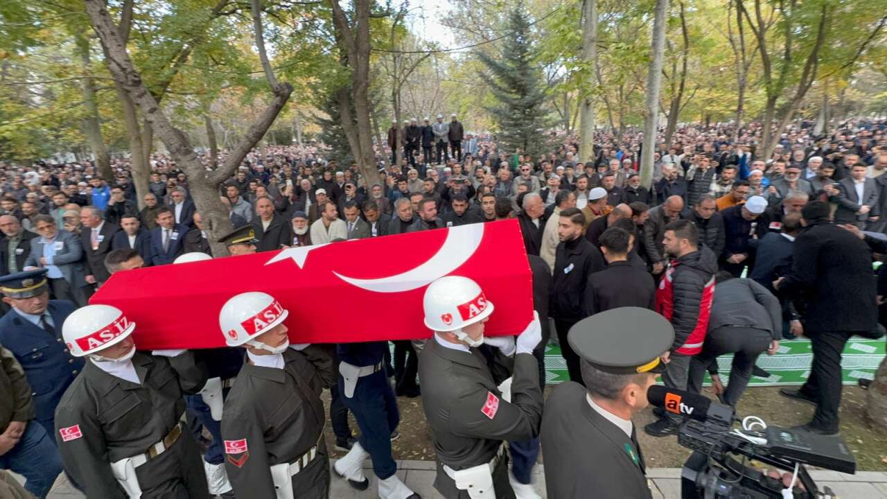 Konya’da şehit eşinden Ahmet Yasir Kuyucu’ya yürek yakan veda 14